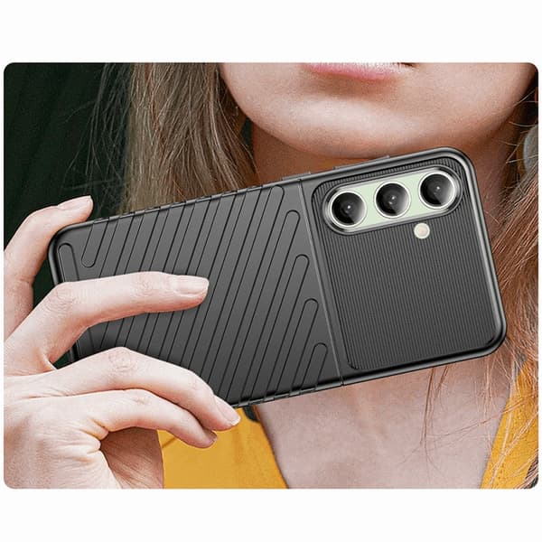 Mobilskal till Galaxy S24 FE Thunder Armored - Svart Black