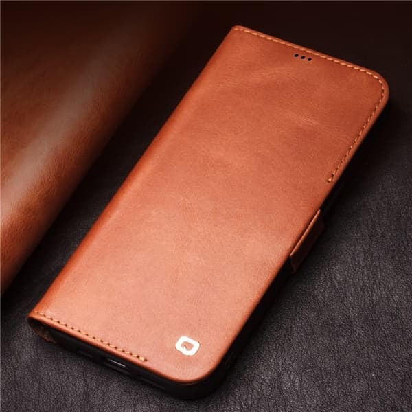 QIALINO iPhone 12 Pro Max Plånboksfodral Äkta Läder Magnetlås Brun