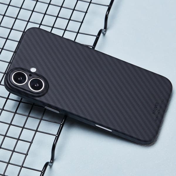 X-LEVEL Mobilskal till iPhone 16 Plus Kolfiber Textur Svart
