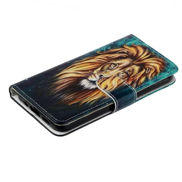 iPhone 14 Pro Max Plånboksfodral Embossed Pattern - Lion Flerfärgad