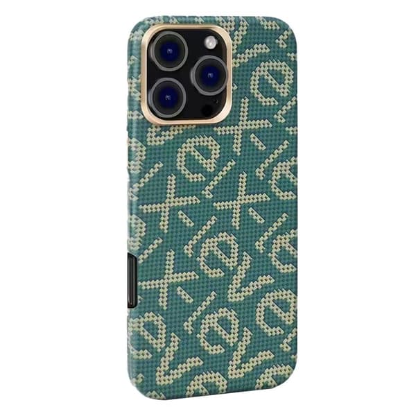 X-LEVEL Mobilskal till iPhone 16 Pro Max MagSafe Grön Carbon Fiber