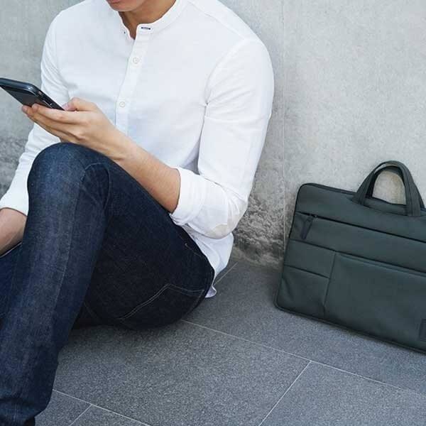 UNIQ Cavalier laptop Sleeve 15" Väska märgel Grå grå