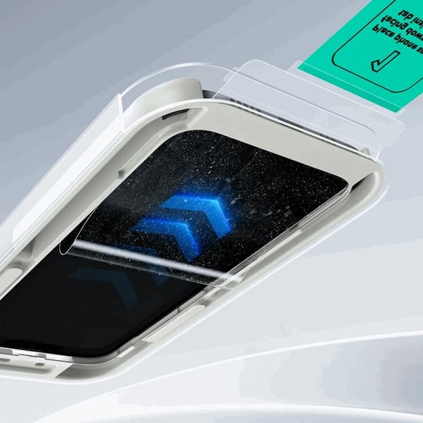 ESR [2-Pack] iPhone 13/13 Pro/14/16e Härdat Glas Skärmskydd Transparent
