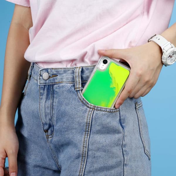 Liquid Neon Sand -kuori iPhone XR:lle - Vihreä Green