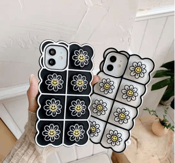 Smiley Flower Pop it Fidget -kotelo iPhone 11:lle - Musta Black