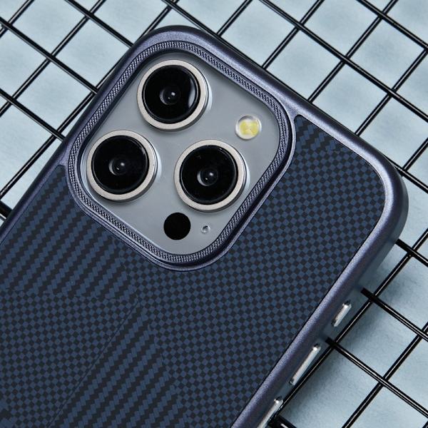 X-LEVEL Mobilskal till iPhone 16 Pro Max Hård PC Kolfiber Textur Blå