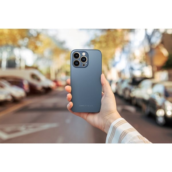 Roar Matte Glass Skal för iPhone 14 blå