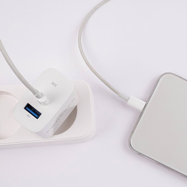 QC USB-C 30W PD Snabbladdare för iPhone 11/12/13/14/15 Samsung Vit
