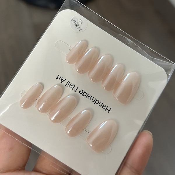 10 stk. skånsom Hailey Biebers stil perle gradient håndlavet neglekunst, kort oval form s