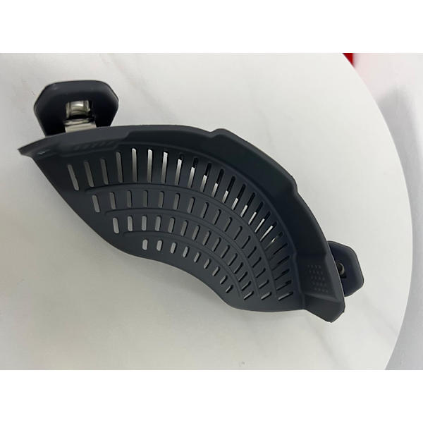 Silikone clip-on si til alle gryder og pander Sort black