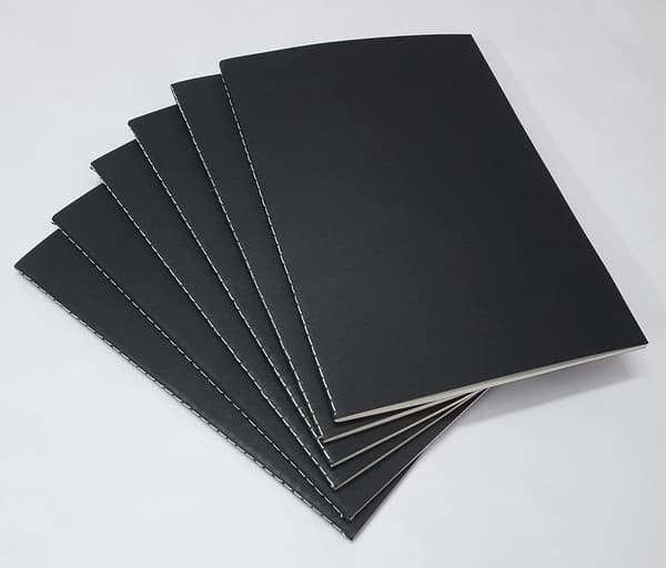 5 stk. A5 Størrelse Miljøvenlig Notesbog Kraft Sort Blød Omslag (210 x 140 mm) - 72 Linjerede Sider