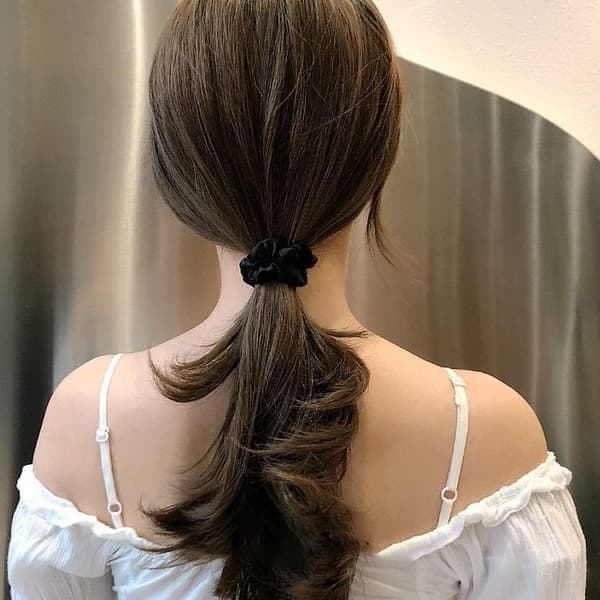 12 stk. satin hårelastikker, sorte hårelastikker, elastiske hårbånd, hestehaleholder, hårtilbehør, Valentinsdagsgaver til kone