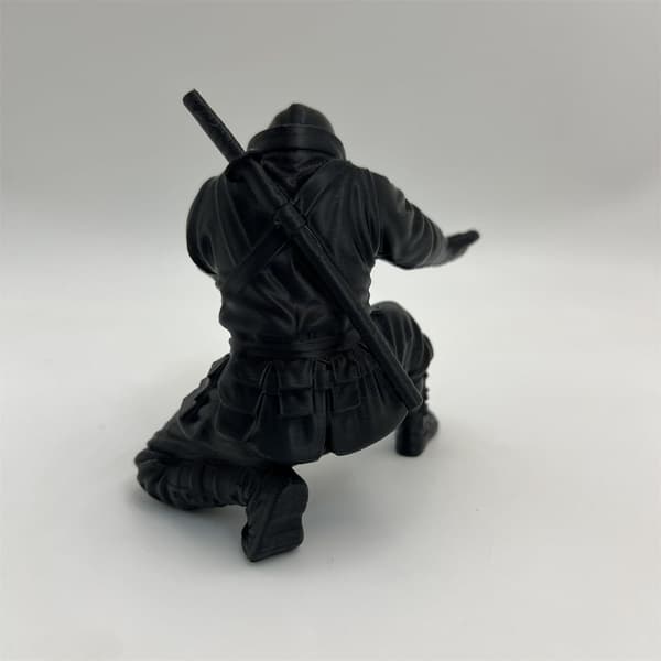Ninja Pennhållare, Svart, 3D-printad Krigarfigur Skrivbordsorganisatör