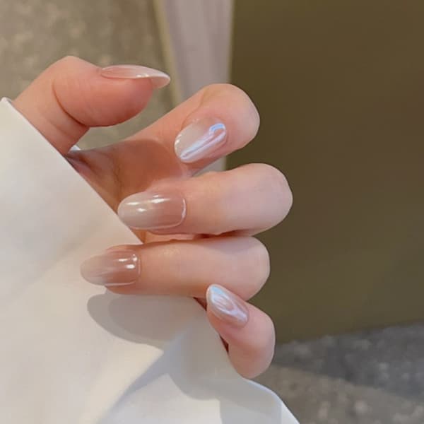 10 stk. skånsom Hailey Biebers stil perle gradient håndlavet neglekunst, kort oval form m m