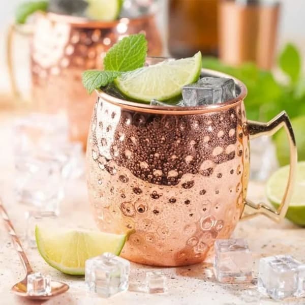 Mule Kobberkrus Sæt med 4, Kobberkopper med Sugerør, til Fest, Bar, Rustfrit Stålforing, 560 ml Sæt