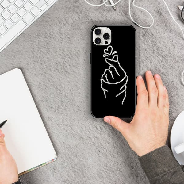 2 st Hjärtformade iPhone 15 Skyddsfodral, Trendig Design iPhone 15 pro max mobilskal för iPhone 15 Plus 15 Pro 15 Pro Max Black iPhone 15 Plus