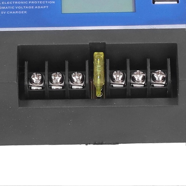 Solarladdningsregulator LCD-display Dubbelt USB-gränssnitt Tålig Solpanel PV-regulator 20A