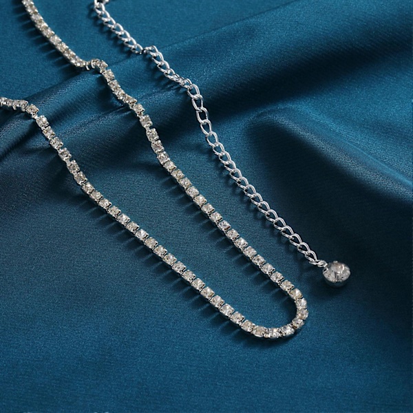 Taljekæde Slank Minimalistisk Enkelt Lag Metal Strand Bikini Rhinestone Indlejret Kropskæde Bælte Sommerfest Tøj