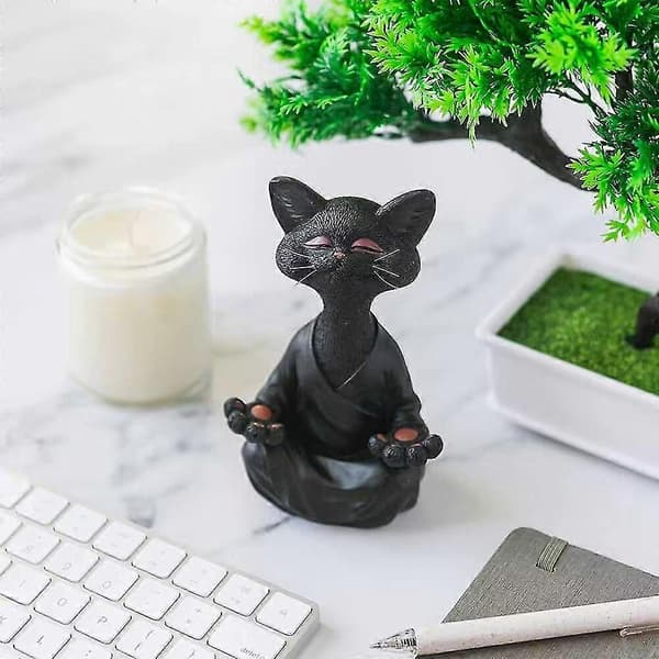 Lekfull Grå Buddha-kattstaty Samlarobjekt för Meditation och Yoga