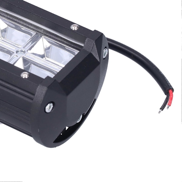 32LED Lysbar 96W Arbeidslampe Modifikasjon Spotlight Universal for 12?24V Kjøretøy