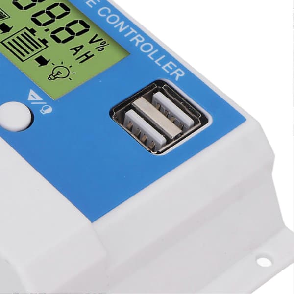 PWM Solarladdningsregulator Panel Intelligent Regulator Justerbar LCD-skärm 2 USB-portar 12V 24V Vit 10A