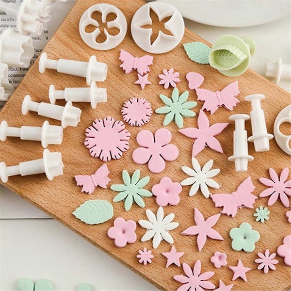 33-delars Fondantform Set Kakverktygsset Fjäderbelastad Tecknad Pasta Kakform