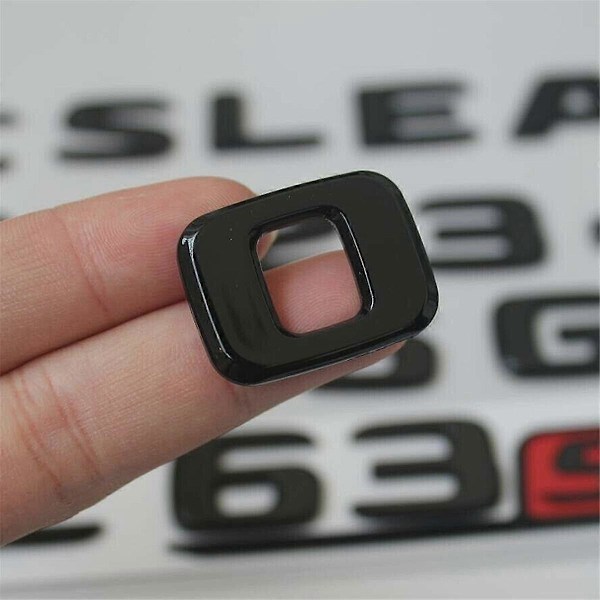 3D Musta 420D Kirjain Takaluukun Merkki Emblem 4-sarjan F32, F33, F36, G22, G23, G26 malleihin