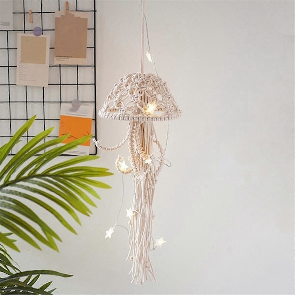 Boho Macrame Drömfångare Handgjord Vävd Ornament med Ljusslingor Manet Drömfångare för Hängande Dekor C