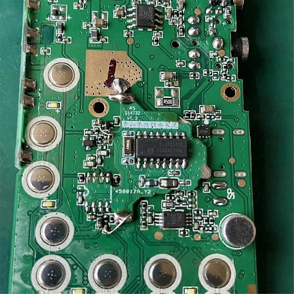 SI4732 Modifikaatiomoduli + 2x Donitsiantenni + Ohjelmointikaapeli UVK5/UVK6:lle, lyhytaalto FM kaksoisantenniratkaisu
