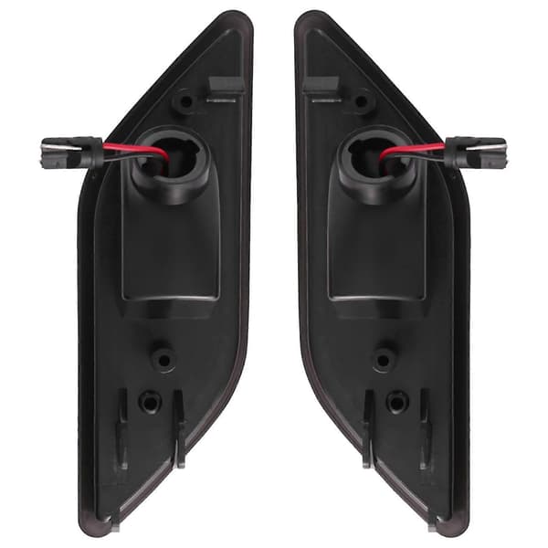 Dynaamiset etupuskurin keltaiset LED-sivuvalot - W212 E-sarja E300 E350 E550 E63 A2128200121R/L