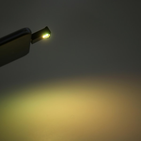 USB LED Ambient Light 8 Farger RGB Dynamisk Endring Lysstyrke Justerbar Mini Interiør Dekorativ Lampe