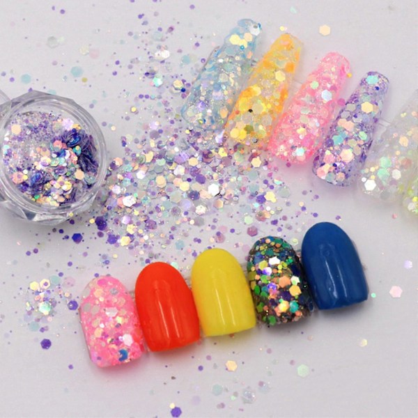 6 Lådor/Set Nagelbitar Självlysande Försköna Naglar ABS Mode DIY Manikyr Ljusande Paljetter för Skönhet QinHai