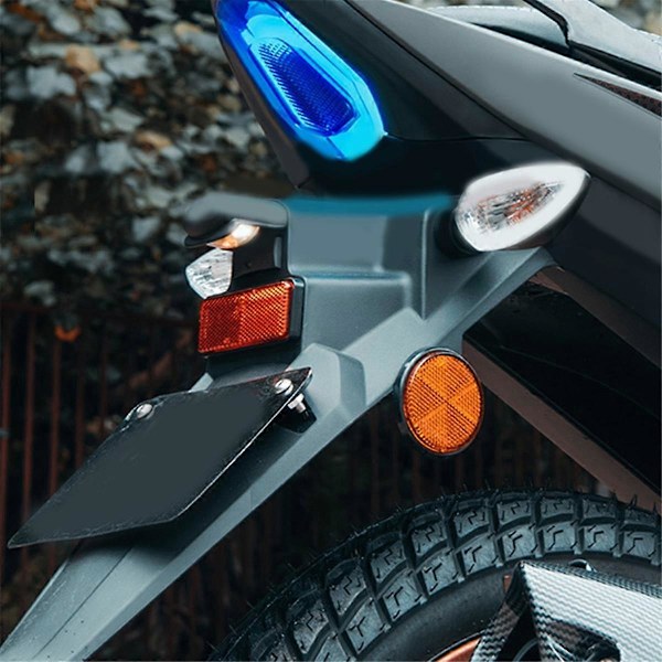 NY Motorcykel Stoppljus Baklampa för Y16ZR LC135 FI V8 R15 V3 R15 V4 R15M V4 Rött Ljus