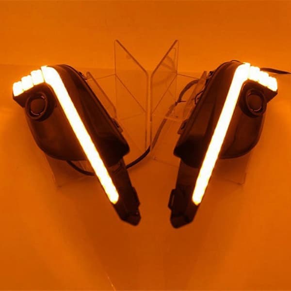 1 Par LED Varselljus Dynamisk Vit & Gul Blinkers DRL Dimljus för 3 Axela 2017 2018