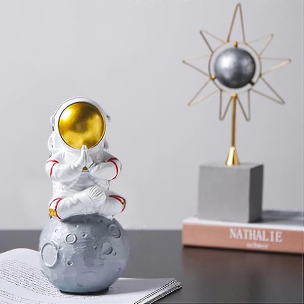 Astronauttipatsas, Meditoiva astronauttiveistos