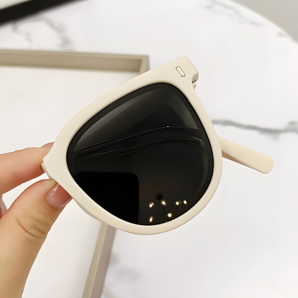 Foldbare solbriller UV400 beskyttelse - Polariserede køre- og udendørs unisex solbriller til mænd/kvinder, antirefleks letvægts klassiske stilarter Milky apricot
