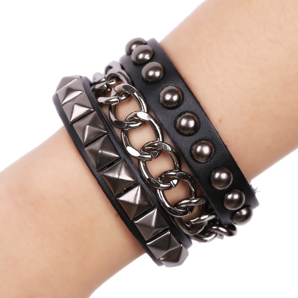 Punkarmband för män Kvinnor -Goth svart läderarmband med metallnit med dubbar och nitar Manschettarmband Smycken Justerbar