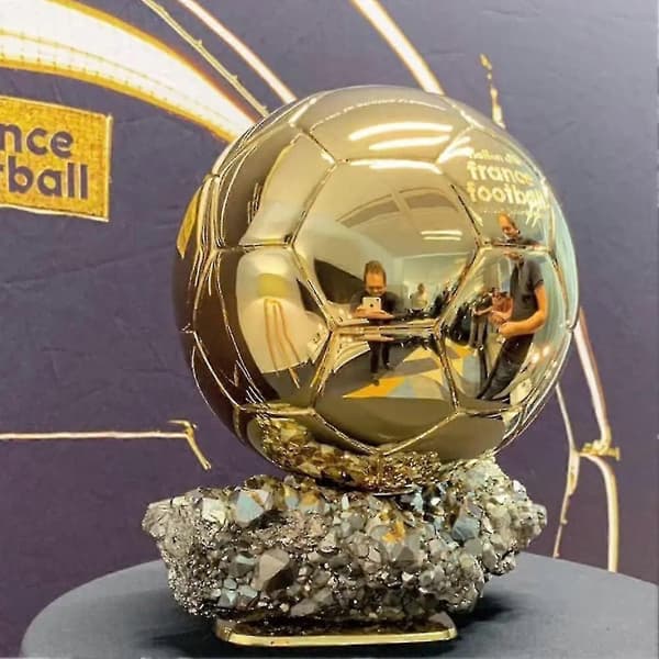 Ballon d'Or Trofé Replika Samlarobjekt - 21cm Fotbollsfans Present[JUN] 21cm