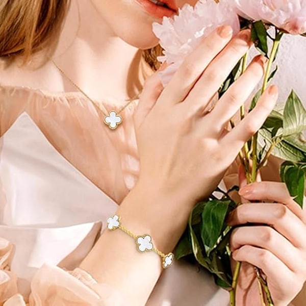 1 stk. Armbånd til kvinder 18K guldbelagt kløver venskabsarmbånd heldig firkløver justerbare armbånd White