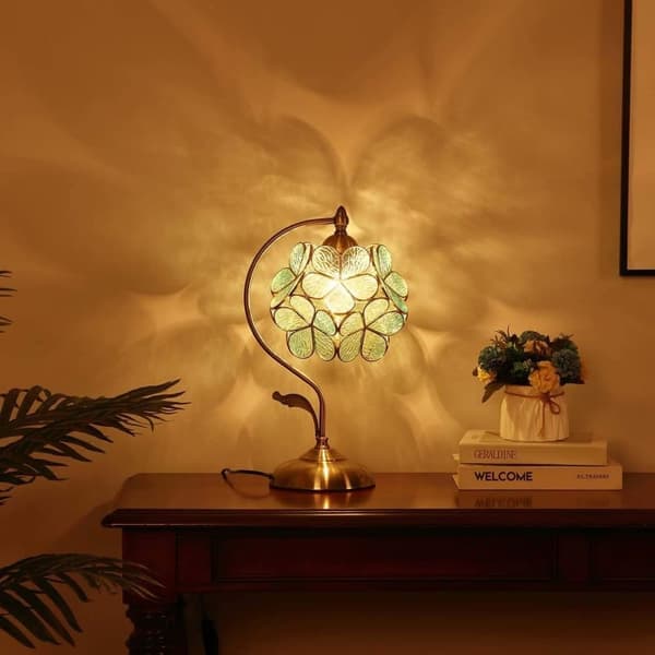 Tiffany Bordlampe med Blomstret Glasskærm & Messingfod [JUN]
