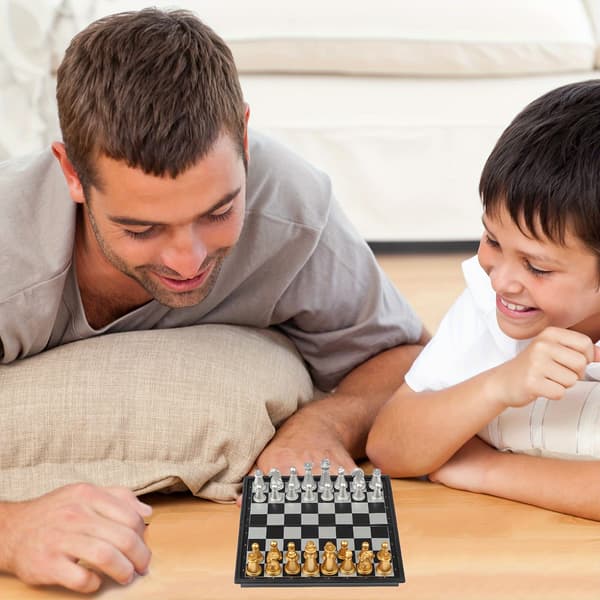 Mini magnetisk sjakkbrettspillsett - Bærbart sammenleggbart reisesjakk, backgammon og dam Chess