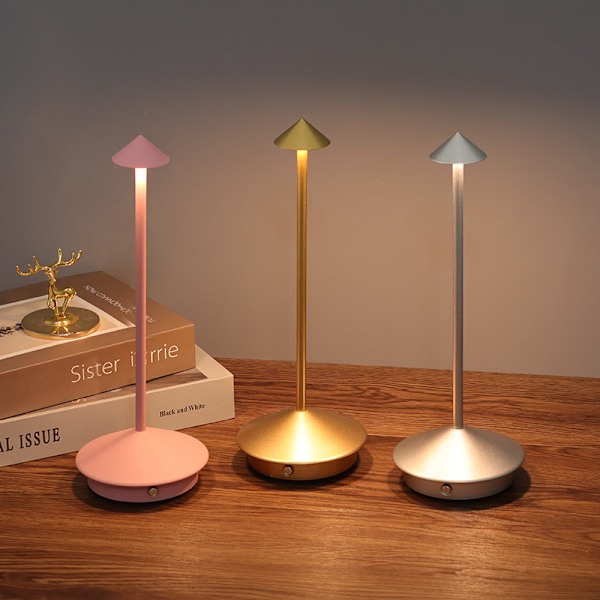 Zafferano Pina Pro - Aluminium - Dimbar LED bordlampe, IP54 beskyttelse, innendørs/utendørs bruk, kontakt, H29cm, EU-kontakt - Corten-Wellngs Sand svart Sand silver