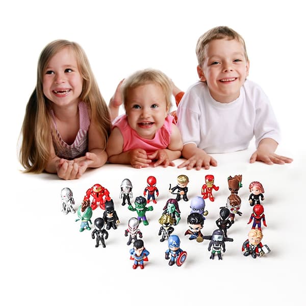 Marvel Avengers 2025 Adventskalender med 24 leksaker för barn [JUN] Style 2