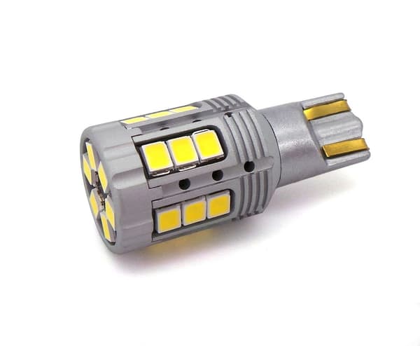 2 kpl LED-lamppu W16W 12-24V 100% CAN valkoinen vahva, ei vikaa