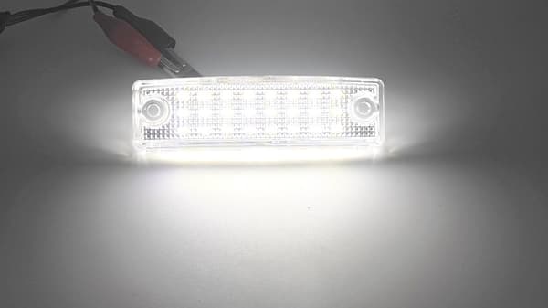 2 kpl Toyota 4Runner, Sequoia - LED rekisterivalot