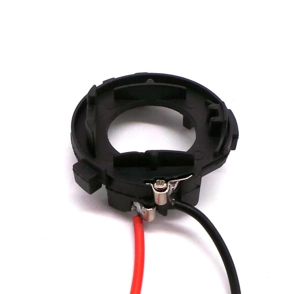 2 kpl Adapteri LED H7 polttimoihin, VW GOLF, Scirocco, Jetta, Touran, Sharon M-114B