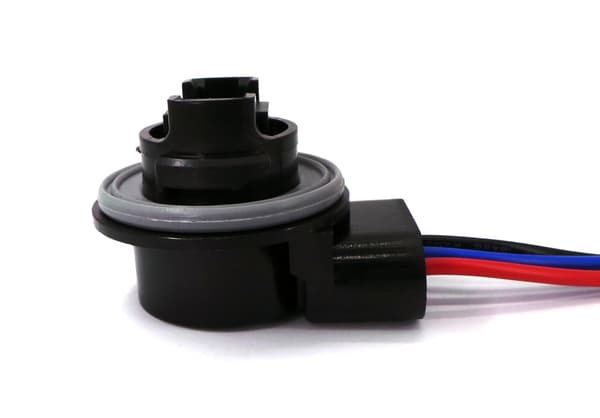 2 kpl Pistorasia P27W/7W, 3157