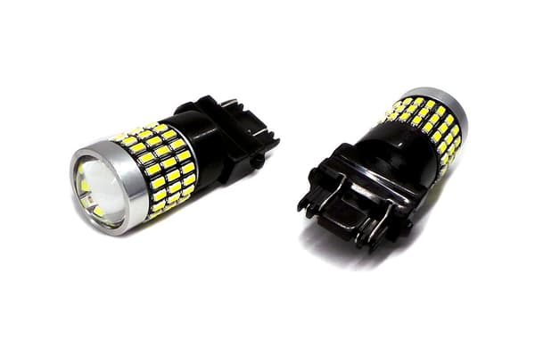 2 st LED-lampor 3157, P27/7W 12-24V CANBUS 2100lm vit lins