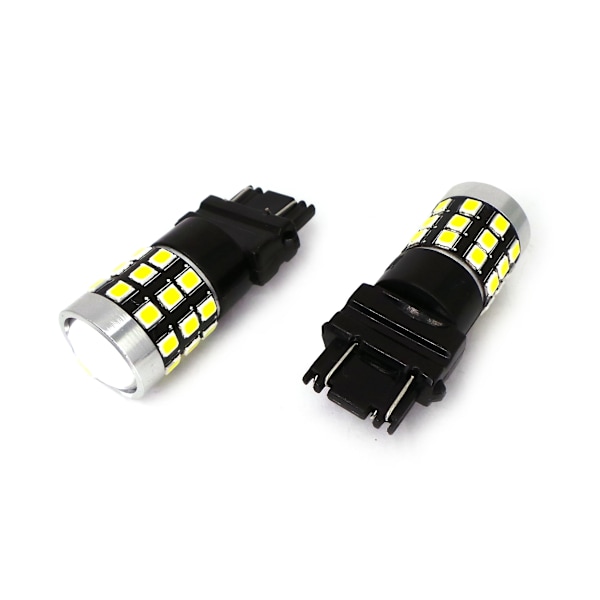 2 kpl LED-lamppu 3157, P27/7W 12-24V CANBUS 1400lm valkoinen linssillä