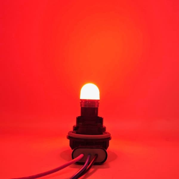 2 kpl P27/7W LED-lamppu 3157 12V 900lm CANBUS punainen